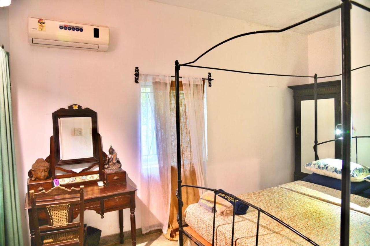 Jardin D'Ulysse & Hard Rock Bed & Breakfast Morjim Eksteriør bilde