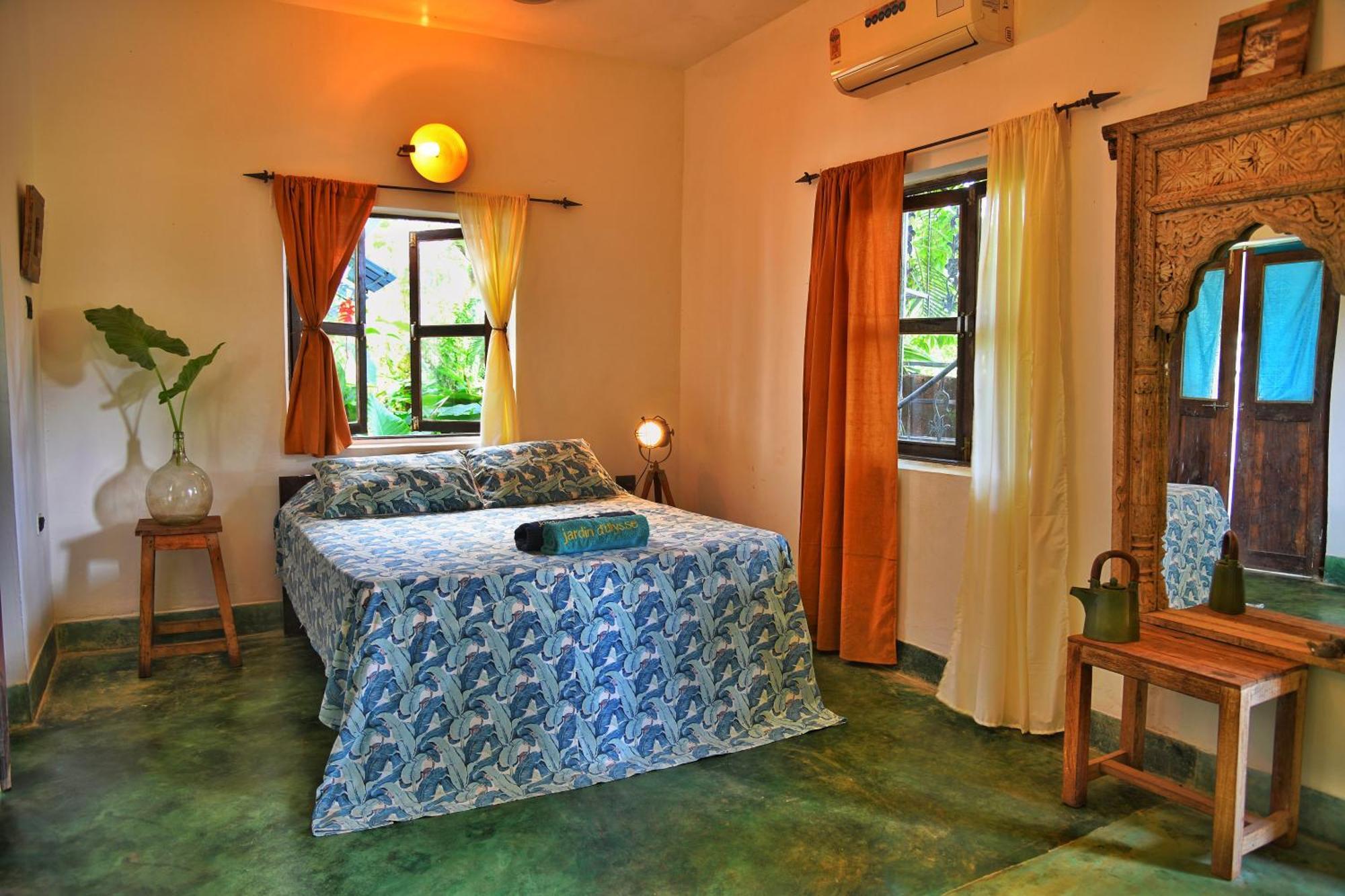 Jardin D'Ulysse & Hard Rock Bed & Breakfast Morjim Eksteriør bilde